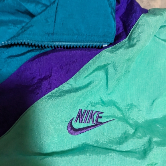 Vintage Neon lined Nike Windbreaker - Picture 3 of 6